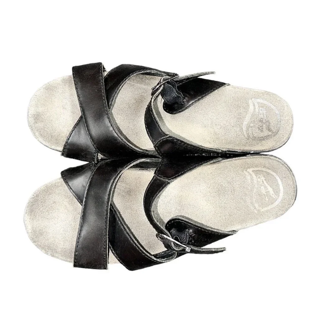 Dansko Sandals Womens 38 Sela Cross Strap Slip On Wedge Slide Black Leather - Picture 2 of 7